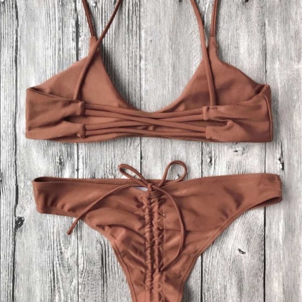 Bathing Suit / Bikini Set - Picture 2 of 3